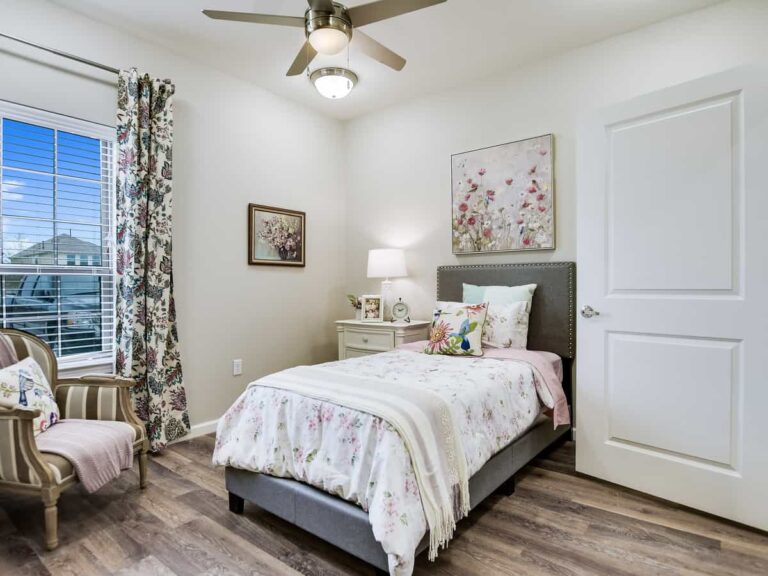 The Grandview of Chisholm Trail | Memory Care Bedroom