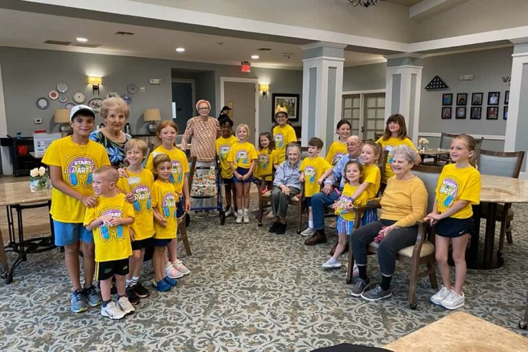 The Hamptons Senior Living | Seniors and Local Kids Support Hiway 80 Rescue Mission