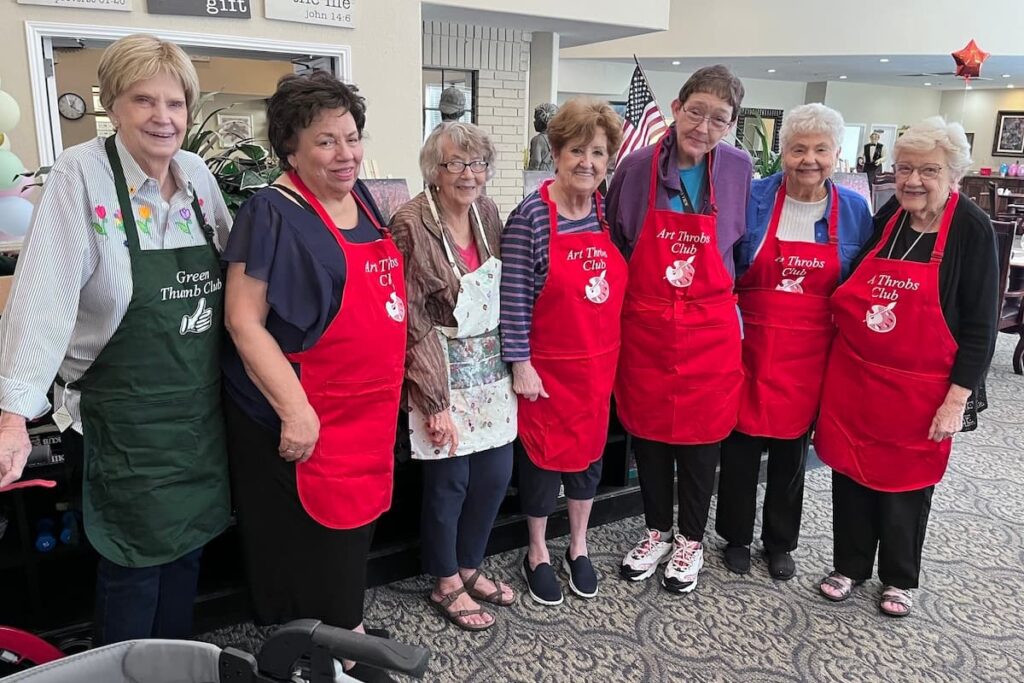 Valley View Senior Living | Residents In An Art Club